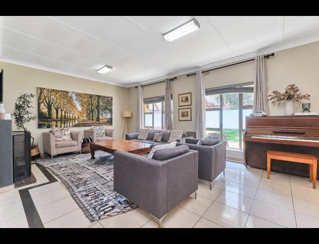 4 BEDROOM HOUSE FOR SALE IN PARKMORE